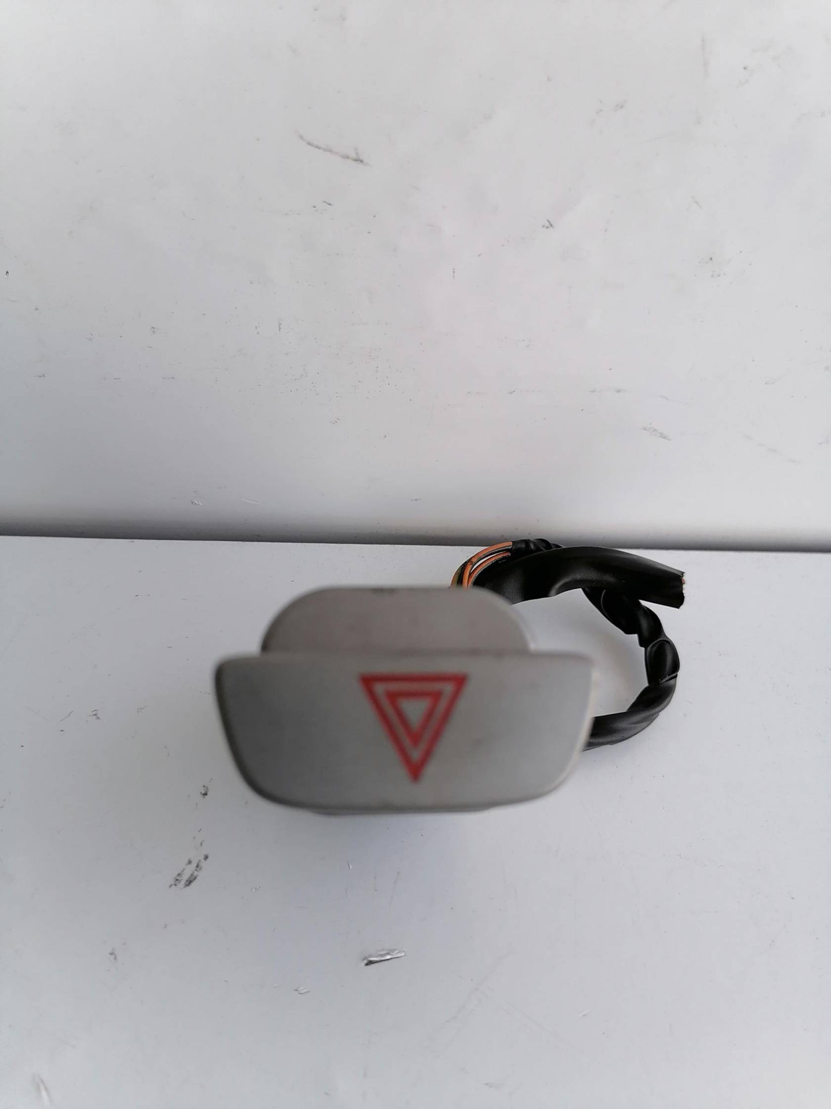 Interruttore luci emergenza